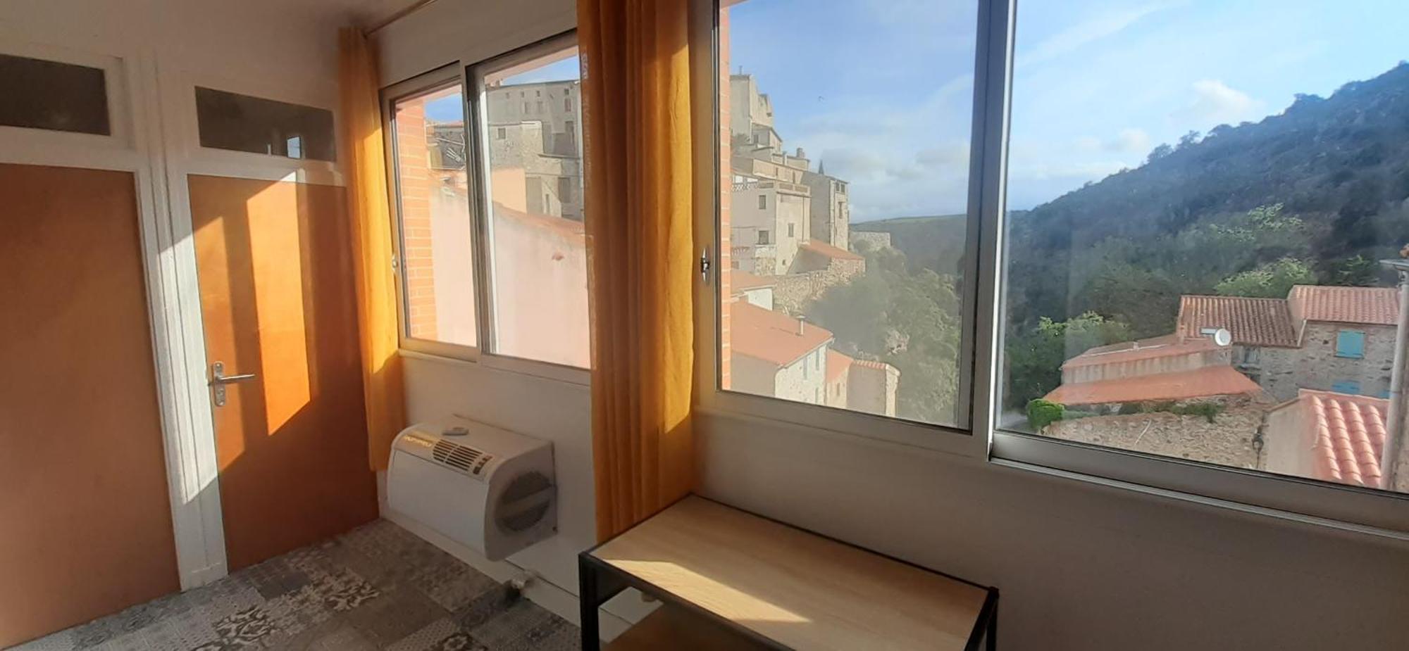 B&B Chambres "Chez Meme Germaine" Caramany Exterior foto