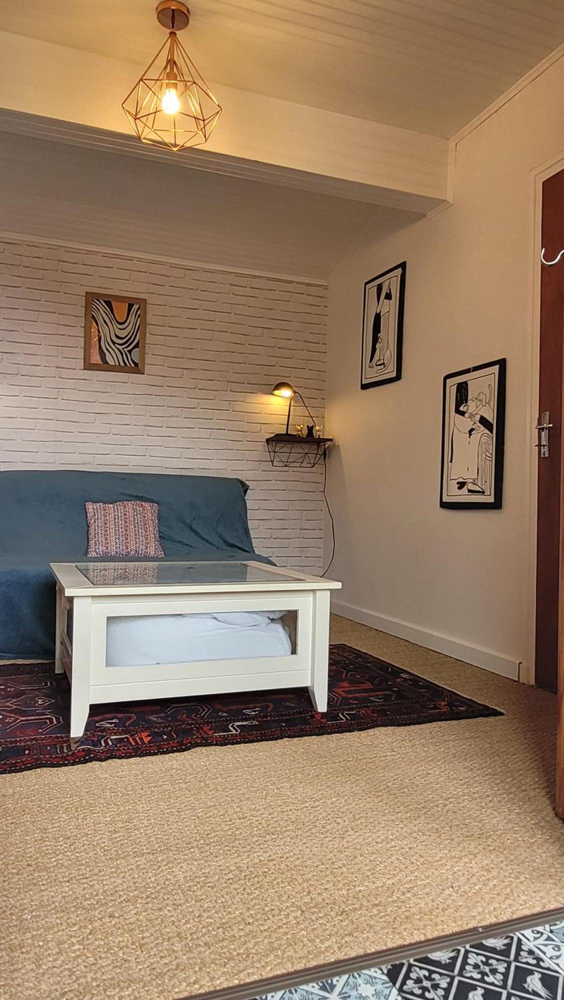 B&B Chambres "Chez Meme Germaine" Caramany Exterior foto